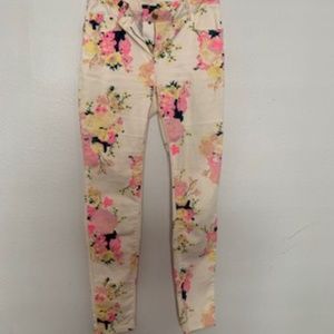 H&m Floral Skinny Jeans, Size 6‎